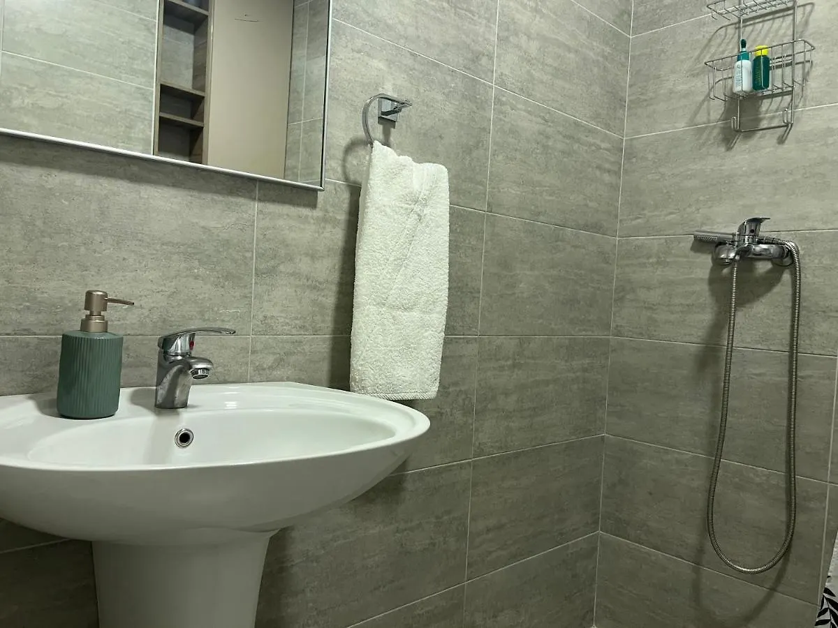 Alpha Auriga Quiet Apartment Tiran Arnavutluk